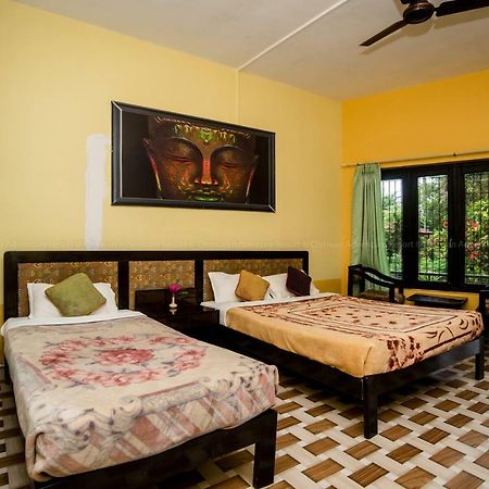Chitwan Adventure Resort Sauraha Luaran gambar