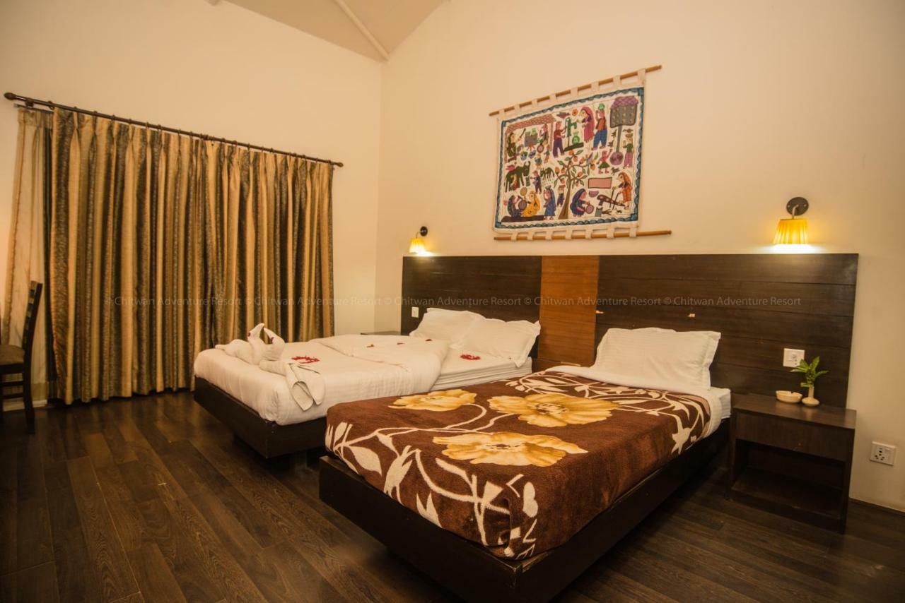Chitwan Adventure Resort Sauraha Luaran gambar